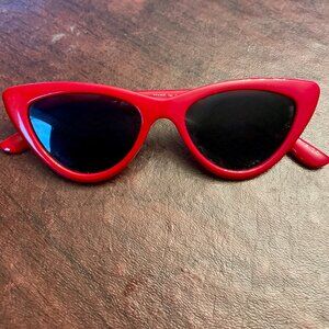 AJ Morgan Red Cat Eye Sunglasses